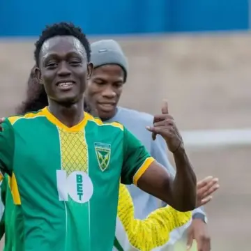 إنهاء جدل مفاوضات الأهلي مع إسحاق سيسيه لضمه الموسم المقبل